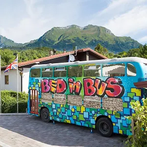 Bed & Breakfast Bed In Bus, Belluno